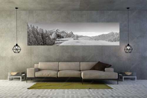 Wiesen bei Wamberg mit Blick zum Zugspitzmassiv - Herbstanfang - Wandbild - Größe ca. 320x80cm, Seitenverhältnis 4:1 - Alpspitze Zugspitze Waxenstein - weitere Infos unter https://www.kriner-weiermann.de