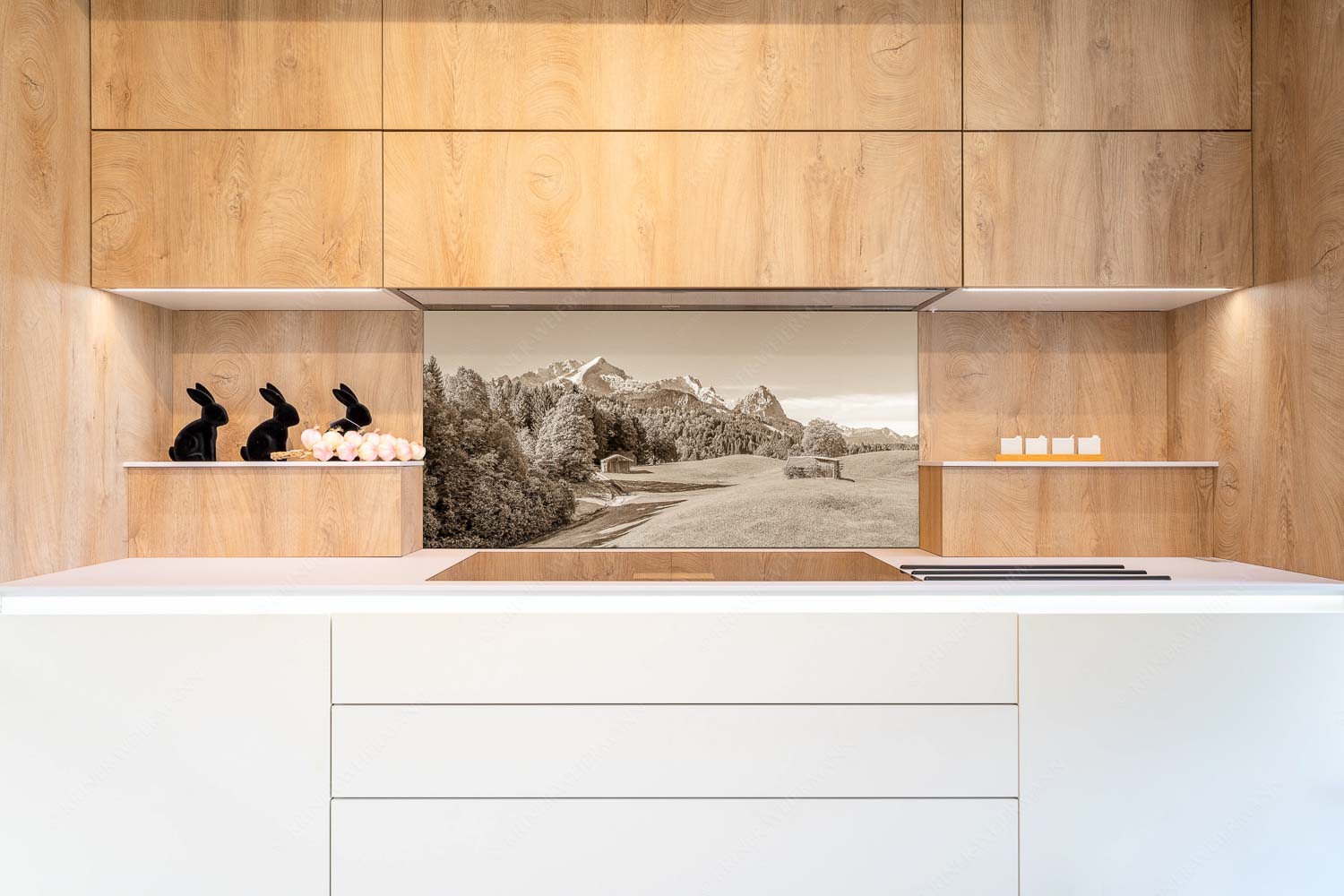 Herbstanfang – Küchenrückwand – Größe ca. 120x60cm, Seitenverhältnis 2:1 — Alpspitze Zugspitze Waxenstein Wiesen bei Wamberg mit Blick zum Zugspitzmassiv - Herbstanfang - Küchenrückwand - Größe ca. 120x60cm, Seitenverhältnis 2:1 - Alpspitze Zugspitze Waxenstein - weitere Infos unter https://www.kriner-weiermann.de