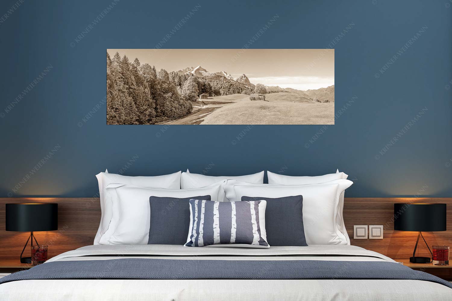 Herbstanfang – Wandbild – Größe ca. 180x60cm, Seitenverhältnis 3:1 — Alpspitze Zugspitze Waxenstein Wiesen bei Wamberg mit Blick zum Zugspitzmassiv - Herbstanfang - Wandbild - Größe ca. 180x60cm, Seitenverhältnis 3:1 - Alpspitze Zugspitze Waxenstein - weitere Infos unter https://www.kriner-weiermann.de