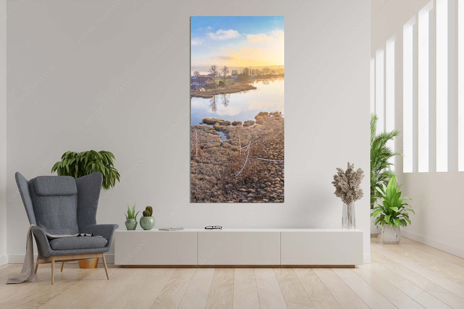 Morgens in Froschhausen – Wandbild – Größe ca. 90x180cm, Seitenverhältnis 1:2 — Froschhausener See mit Kirche Blick über den Froschhauser See in den Sonnenaufgang - Morgens in Froschhausen - Wandbild - Größe ca. 90x180cm, Seitenverhältnis 1:2 - Froschhausener See mit Kirche - weitere Infos unter https://www.kriner-weiermann.de