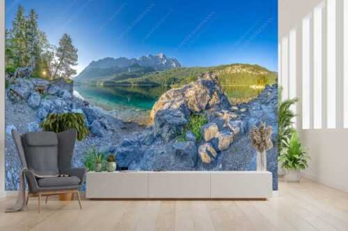 Blick über den Eibsee zur Zugspitze - Ruhe vor dem Sturm - Fototapete - Größe ca. 300x200cm, Seitenverhältnis 3:2 - Eibsee Zugspitze Wetterstein - weitere Infos unter https://www.kriner-weiermann.de