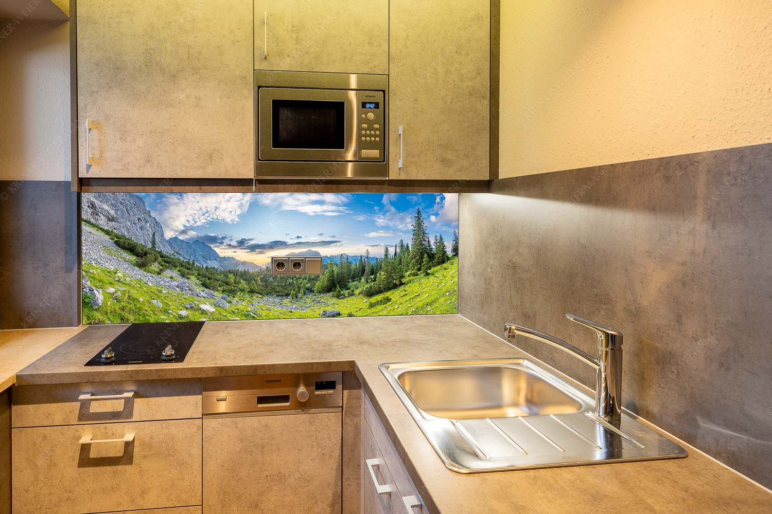 Schea – Küchenrückwand – Größe ca. 150x60cm, Seitenverhältnis 2,5:1 — Karwendel Soiern Blick zum Sonnenuntergang an der Reißenden Lahnspitze - Schea - Küchenrückwand - Größe ca. 150x60cm, Seitenverhältnis 2,5:1 - Karwendel Soiern - weitere Infos unter https://www.kriner-weiermann.de