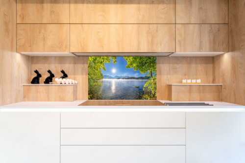 Morgennebel über dem Barmsee mit Karwendel-Silhouette - Uferleuchten - Küchenspiegel - Größe ca. 90x60cm, Seitenverhältnis 3:2 - Barmsee Karwendel - weitere Infos unter https://www.kriner-weiermann.de