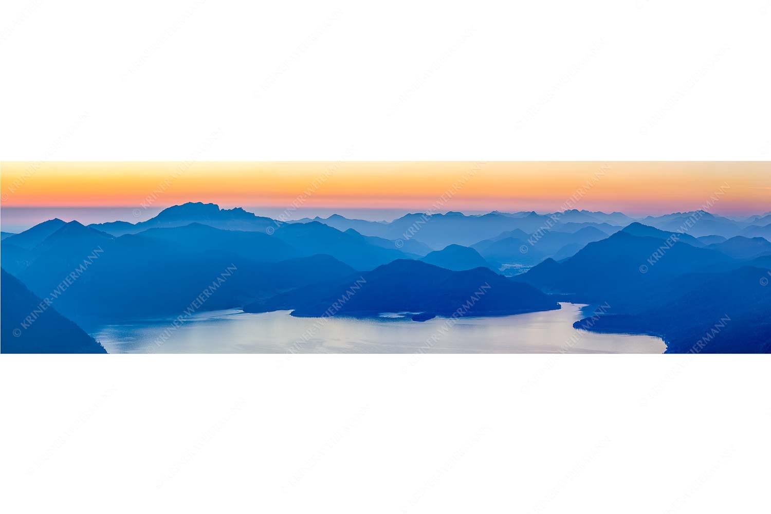 Blick über den Walchensee zur Benediktenwand und der Jachenau