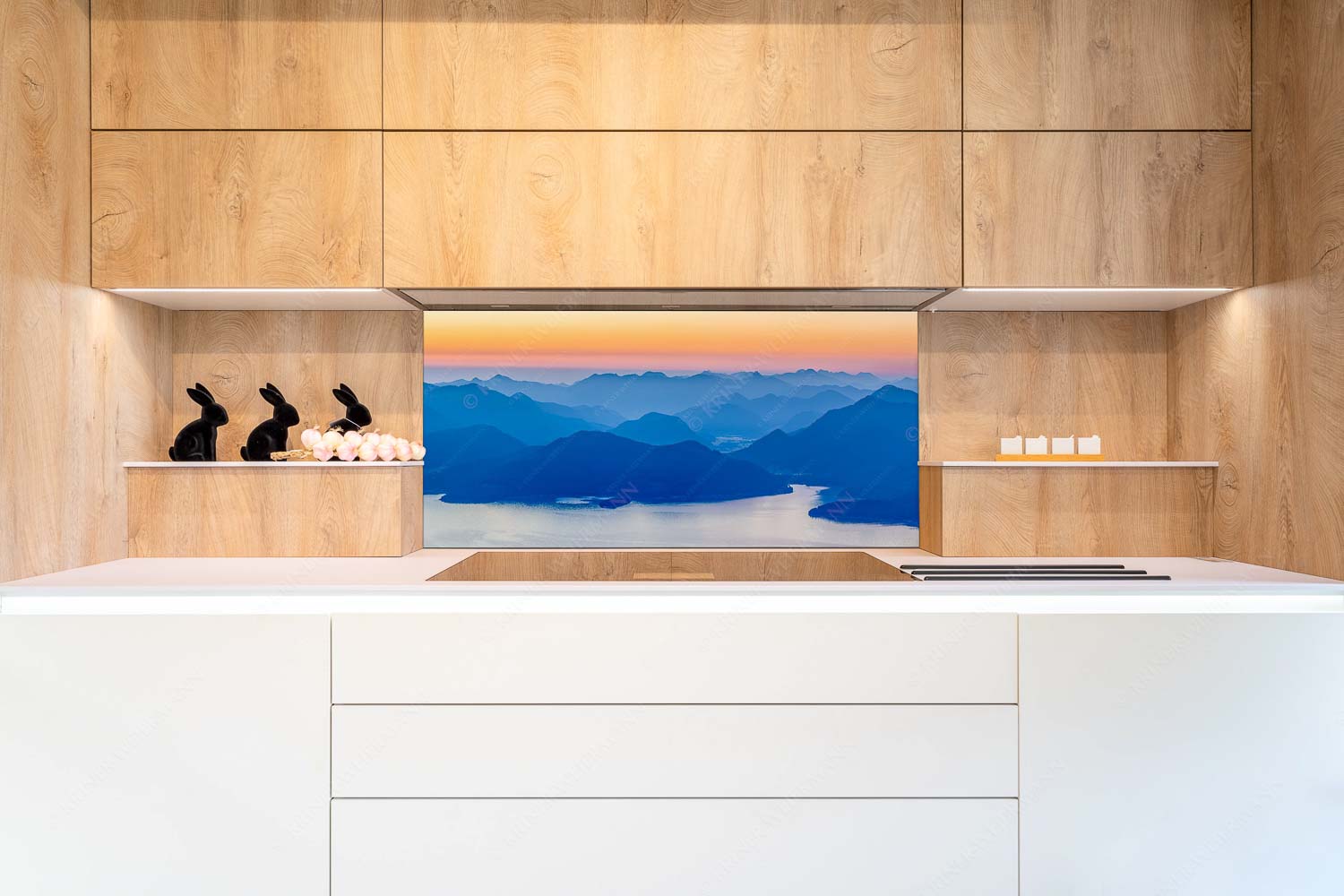 Walchenseesilhouetten – Küchenrückwand – Größe ca. 120x60cm, Seitenverhältnis 2:1 — Walchensee Jachenau Benediktenwand Blick über den Walchensee zur Benediktenwand und der Jachenau - Walchenseesilhouetten - Küchenrückwand - Größe ca. 120x60cm, Seitenverhältnis 2:1 - Walchensee Jachenau Benediktenwand - weitere Infos unter https://www.kriner-weiermann.de