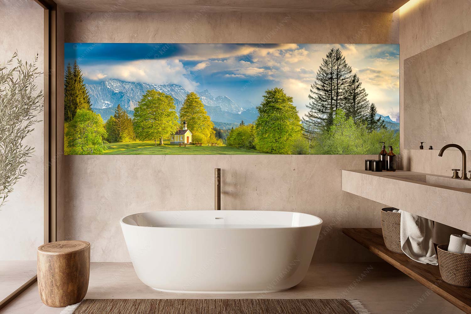 Wettersteinandacht – Wandbild – Größe ca. 300x100cm, Seitenverhältnis 3:1 — Kapelle Maria Rast Krün Blick über die Buickelwiesen und der Kapelle Maria Rast in Krün zum Wettersteingebirge - Wettersteinandacht - Wandbild - Größe ca. 300x100cm, Seitenverhältnis 3:1 - Kapelle Maria Rast Krün - weitere Infos unter https://www.kriner-weiermann.de