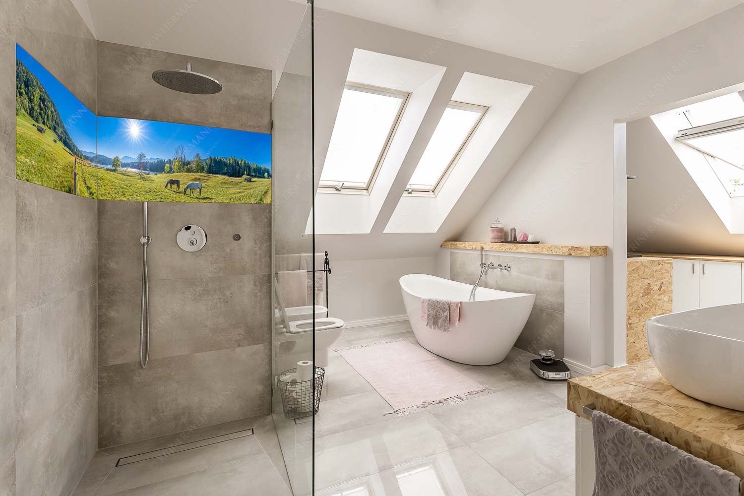 Zwischen Pferd und Berg – LED-Leuchtbild – 2-Teilig, Größe ca. 240x60cm, Seitenverhältnis 4:1 — Geroldsee Karwendel Zwei Pferde auf Herbstweide vor dem Geroldsee mit Blick zum Wörner im Karwendel - Zwischen Pferd und Berg - LED-Leuchtbild - 2-Teilig, Größe ca. 240x60cm, Seitenverhältnis 4:1 - Geroldsee Karwendel - weitere Infos unter https://www.kriner-weiermann.de