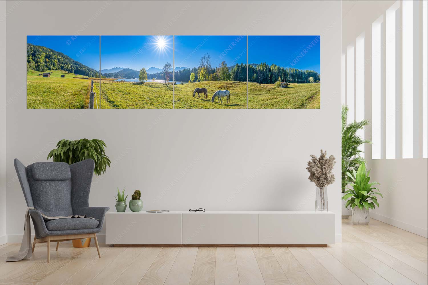 Zwischen Pferd und Berg – Wandbild – 4er Split, Größe ca. 280x70cm, Seitenverhältnis 4:1 — Geroldsee Karwendel Zwei Pferde auf Herbstweide vor dem Geroldsee mit Blick zum Wörner im Karwendel - Zwischen Pferd und Berg - Wandbild - 4er Split, Größe ca. 280x70cm, Seitenverhältnis 4:1 - Geroldsee Karwendel - weitere Infos unter https://www.kriner-weiermann.de