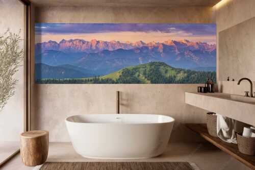 Panoramablick auf die Nordwände des Karwendels im ersten Morgenlicht - Karwendel Erwacht - Wandbild - Größe ca. 300x100cm, Seitenverhältnis 3:1 - Alpines Morgenpanorama - weitere Infos unter https://www.kriner-weiermann.de