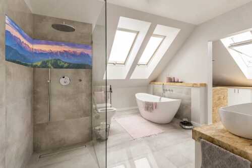 Panoramablick auf die Nordwände des Karwendels im ersten Morgenlicht - Karwendel Erwacht - LED-Leuchtbild - 2-Teilig, Größe ca. 240x60cm, Seitenverhältnis 4:1 - Alpines Morgenpanorama - weitere Infos unter https://www.kriner-weiermann.de