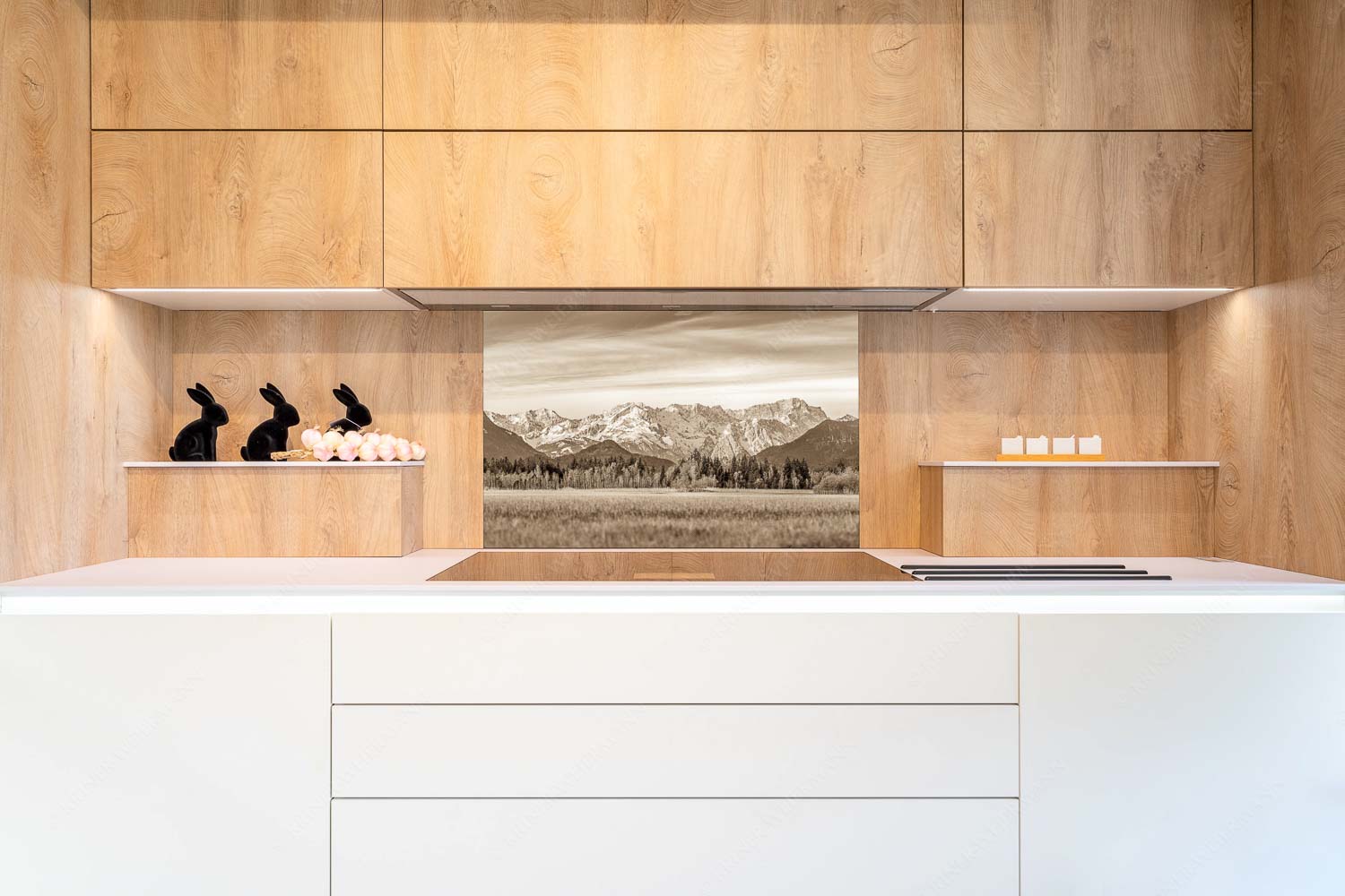 Loisachtal – Küchenspiegel – Größe ca. 90x60cm, Seitenverhältnis 3:2 — Murnau bis zum Wetterstein Blick von Murnau durchs Loisachtal zum Wettersteinmassiv mit Alpspitze und Zugspitze - Loisachtal - Küchenspiegel - Größe ca. 90x60cm, Seitenverhältnis 3:2 - Murnau bis zum Wetterstein - weitere Infos unter https://www.kriner-weiermann.de