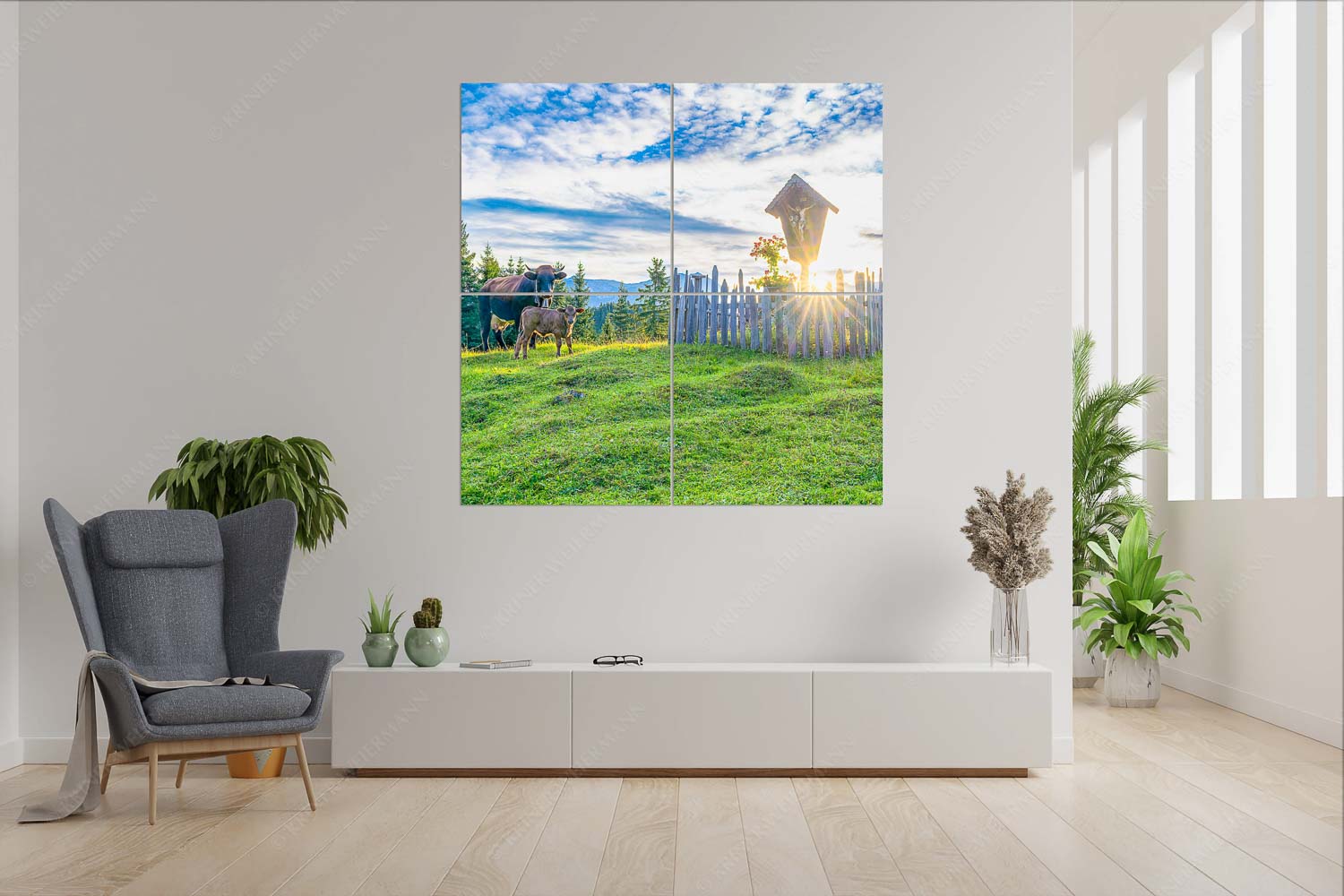Wohl behütet – Wandbild – 4er Split, Größe ca. 180x180cm, Seitenverhältnis 1:1 — Mutterkuh Kalb Feldkreuz Mutterkuh mit Kalb und Feldkreuz mit Blick zum Karwendelgebirge - Wohl behütet - Wandbild - 4er Split, Größe ca. 180x180cm, Seitenverhältnis 1:1 - Mutterkuh Kalb Feldkreuz - weitere Infos unter https://www.kriner-weiermann.de