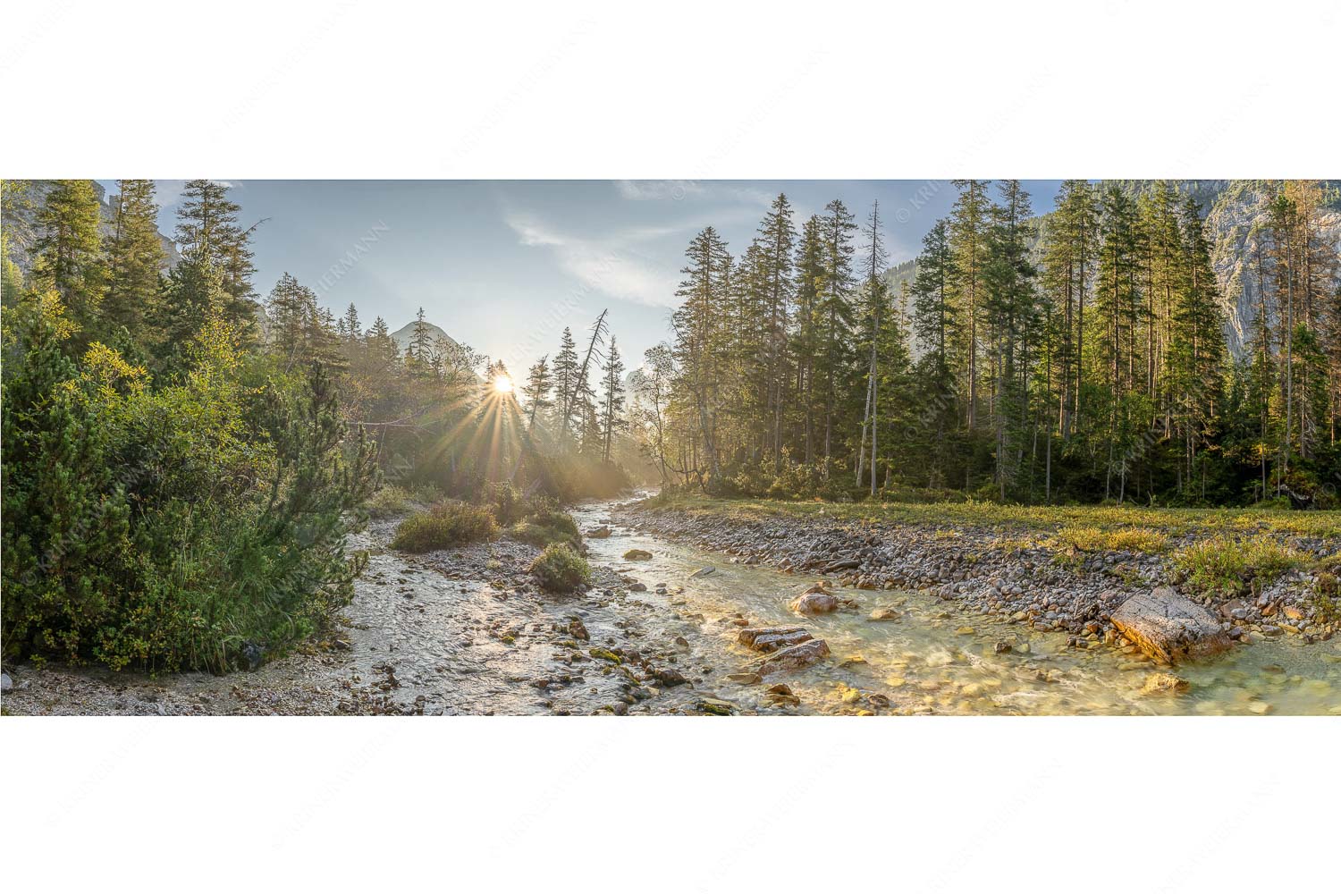 Sonnenaufgang am Isarursprung - Isarursprung I - Seitenverhältnis 2,5:1 - Isarursprung Karwendel - weitere Infos unter https://www.kriner-weiermann.de