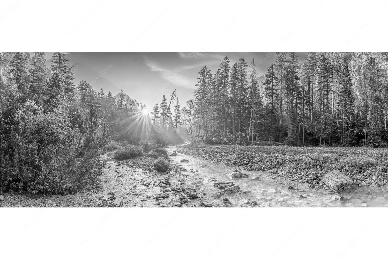 Sonnenaufgang am Isarursprung - Isarursprung I - Seitenverhältnis 2,5:1 - Isarursprung Karwendel - weitere Infos unter https://www.kriner-weiermann.de