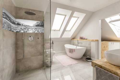 Blick über das Flussbett der Isar in den Sonnenaufgang am Karwendel - Rolling Stones - LED-Leuchtbild - 2-Teilig, Größe ca. 240x60cm, Seitenverhältnis 4:1 - Isar Flussbett - weitere Infos unter https://www.kriner-weiermann.de