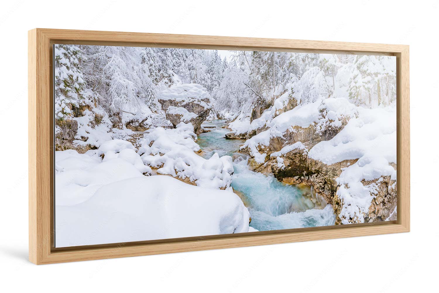 Stein der Weisen – Foto im Schattenfugen-Rahmen, Seitenverhältnis 2:1 — Rissbach im Karwendel Der verschneite Rissbach zwischen Vorder- und Hinterriß - Stein der Weisen - Foto im Schattenfugen-Rahmen, Seitenverhältnis 2:1 - Rissbach im Karwendel - weitere Infos unter https://www.kriner-weiermann.de