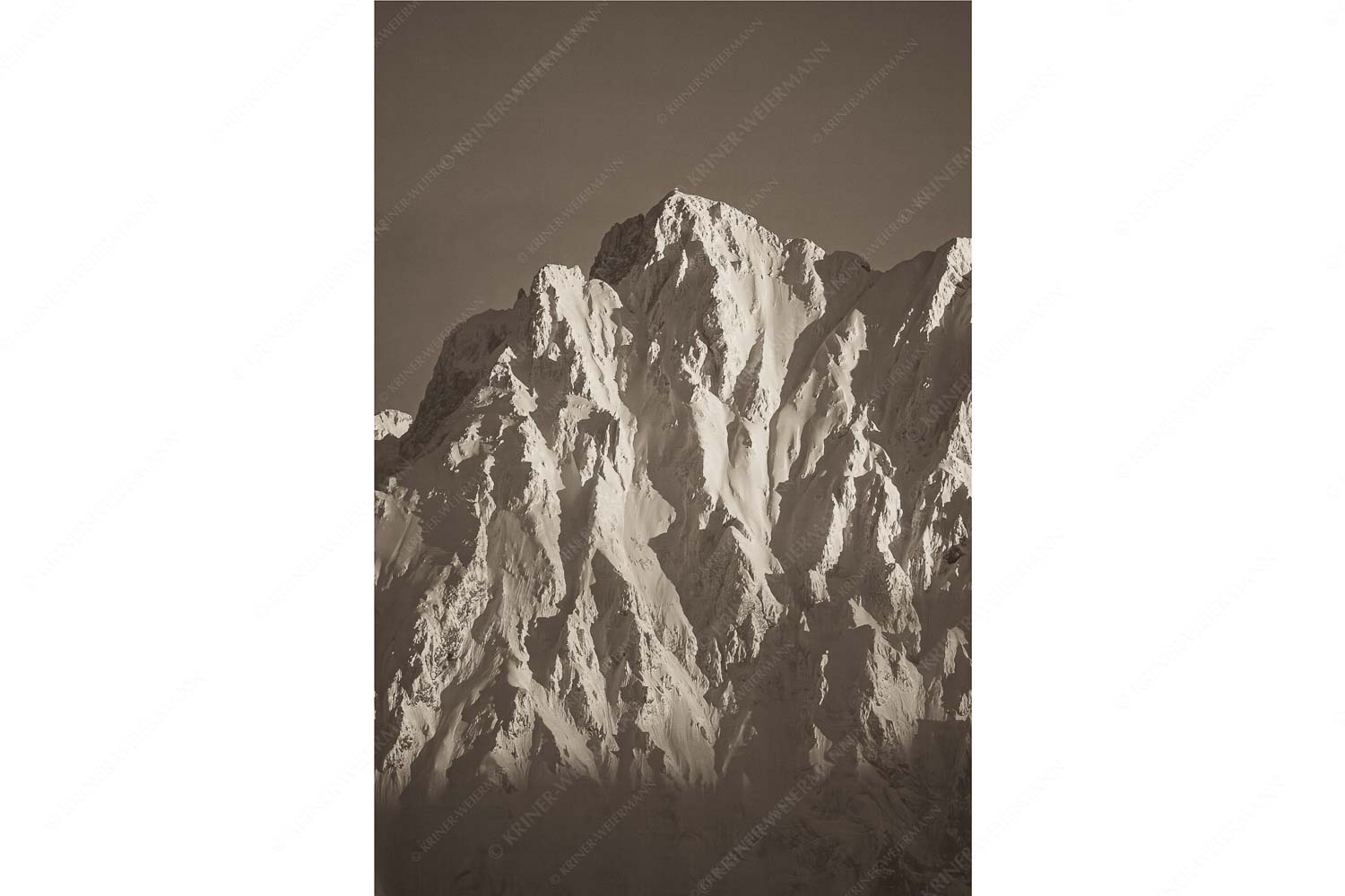 Winterlicher Wörner im Karwendel bei Sonnenuntergang