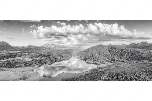 Blick über den Barmsee zum Wettersteingebirge - Der Lieblings See - Seitenverhältnis 2,5:1 - Barmsee Krün - weitere Infos unter https://www.kriner-weiermann.de