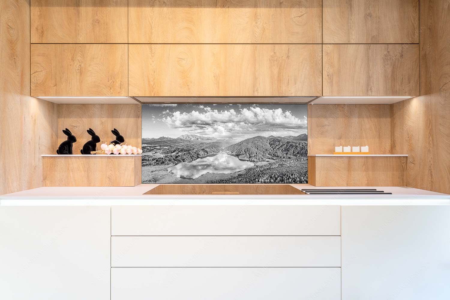 Der Lieblings See – Küchenrückwand – Größe ca. 120x60cm, Seitenverhältnis 2:1 — Barmsee Krün Blick über den Barmsee zum Wettersteingebirge - Der Lieblings See - Küchenrückwand - Größe ca. 120x60cm, Seitenverhältnis 2:1 - Barmsee Krün - weitere Infos unter https://www.kriner-weiermann.de