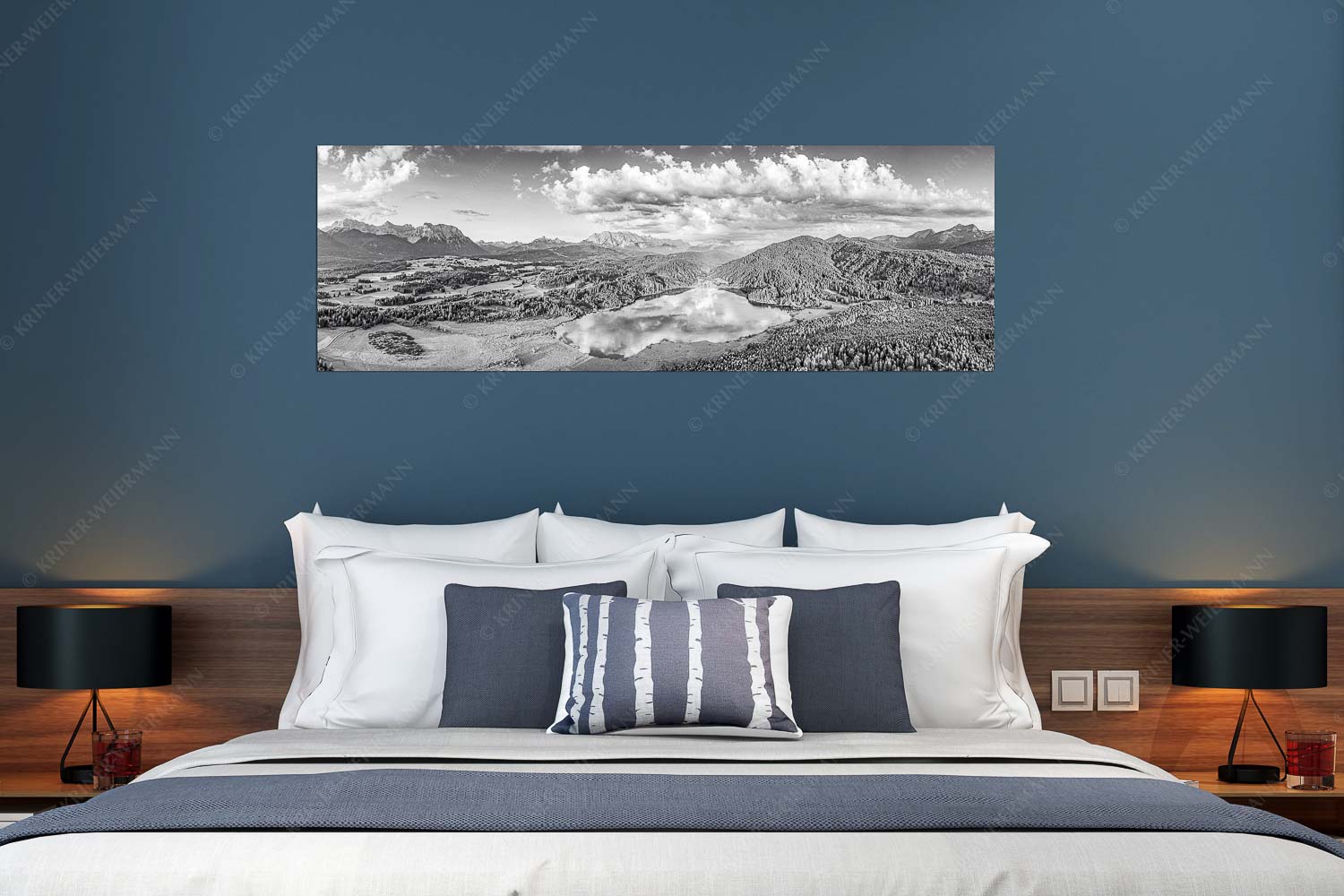 Der Lieblings See – Wandbild – Größe ca. 180x60cm, Seitenverhältnis 3:1 — Barmsee Krün Blick über den Barmsee zum Wettersteingebirge - Der Lieblings See - Wandbild - Größe ca. 180x60cm, Seitenverhältnis 3:1 - Barmsee Krün - weitere Infos unter https://www.kriner-weiermann.de