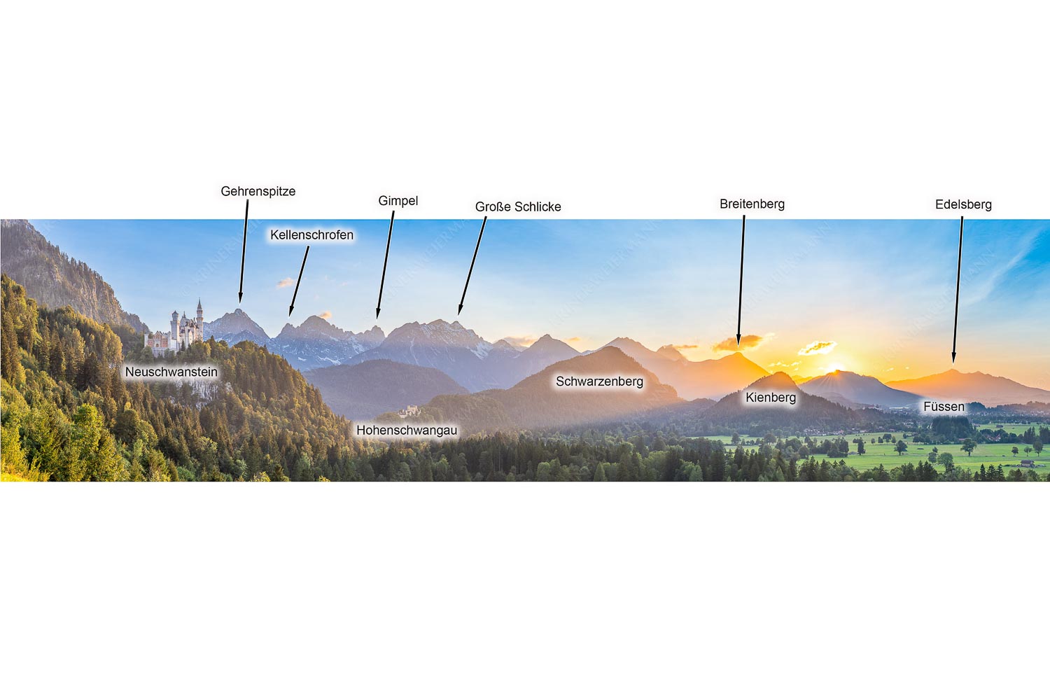 Königliche Landschaft — Schloss Neuschwanstein und Schloss Hohenschwangau bei Sonnenuntergang - Königliche Landschaft -