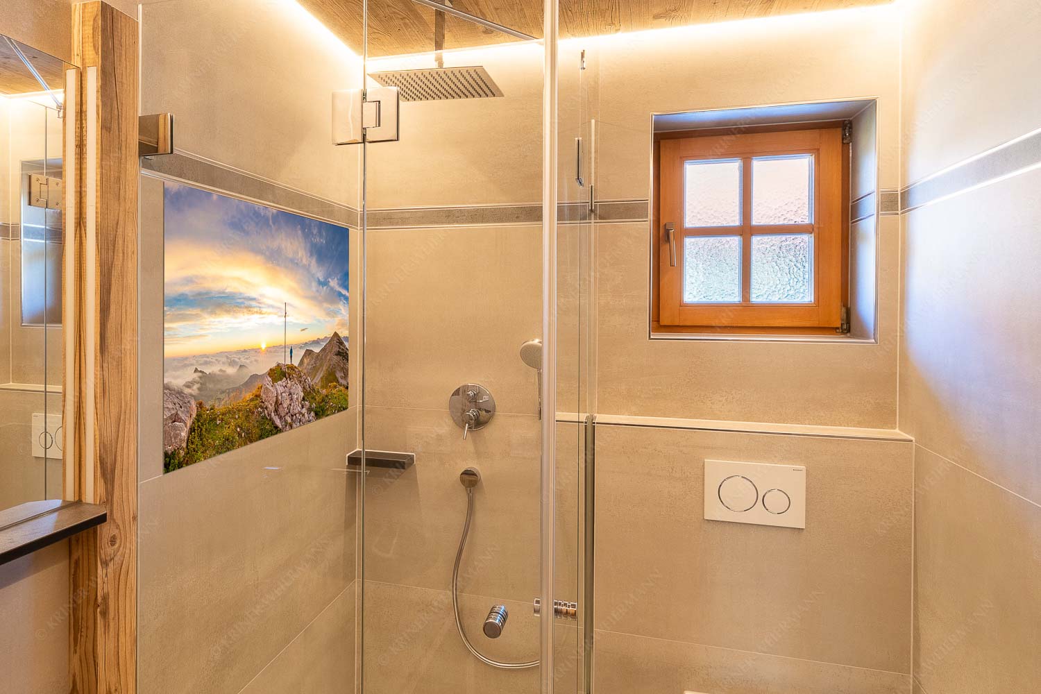 Sonnenaufgang im Estergebirge - Glücksmoment II - Glasbild - Größe ca. 120x80cm, Seitenverhältnis 3:2 - Sonnenaufgang Krottenkopf - weitere Infos unter https://www.kriner-weiermann.de