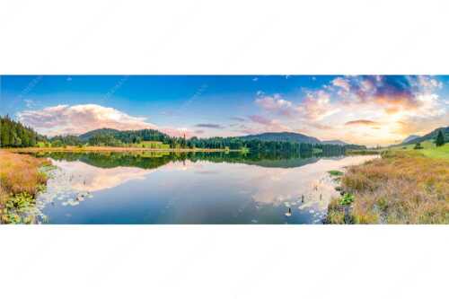 Sonnenuntergang am Geroldsee mit Wettertstein und Wank - Harmonie - Seitenverhältnis 3:1 - Abendstimmung am Geroldsee - weitere Infos unter https://www.kriner-weiermann.de