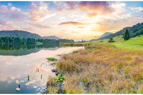 Sonnenuntergang am Geroldsee mit Wettertstein und Wank - Harmonie - Seitenverhältnis 3:2 - Abendstimmung am Geroldsee - weitere Infos unter https://www.kriner-weiermann.de