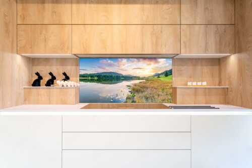 Sonnenuntergang am Geroldsee mit Wettertstein und Wank - Harmonie - Küchenrückwand - Größe ca. 120x60cm, Seitenverhältnis 2:1 - Abendstimmung am Geroldsee - weitere Infos unter https://www.kriner-weiermann.de