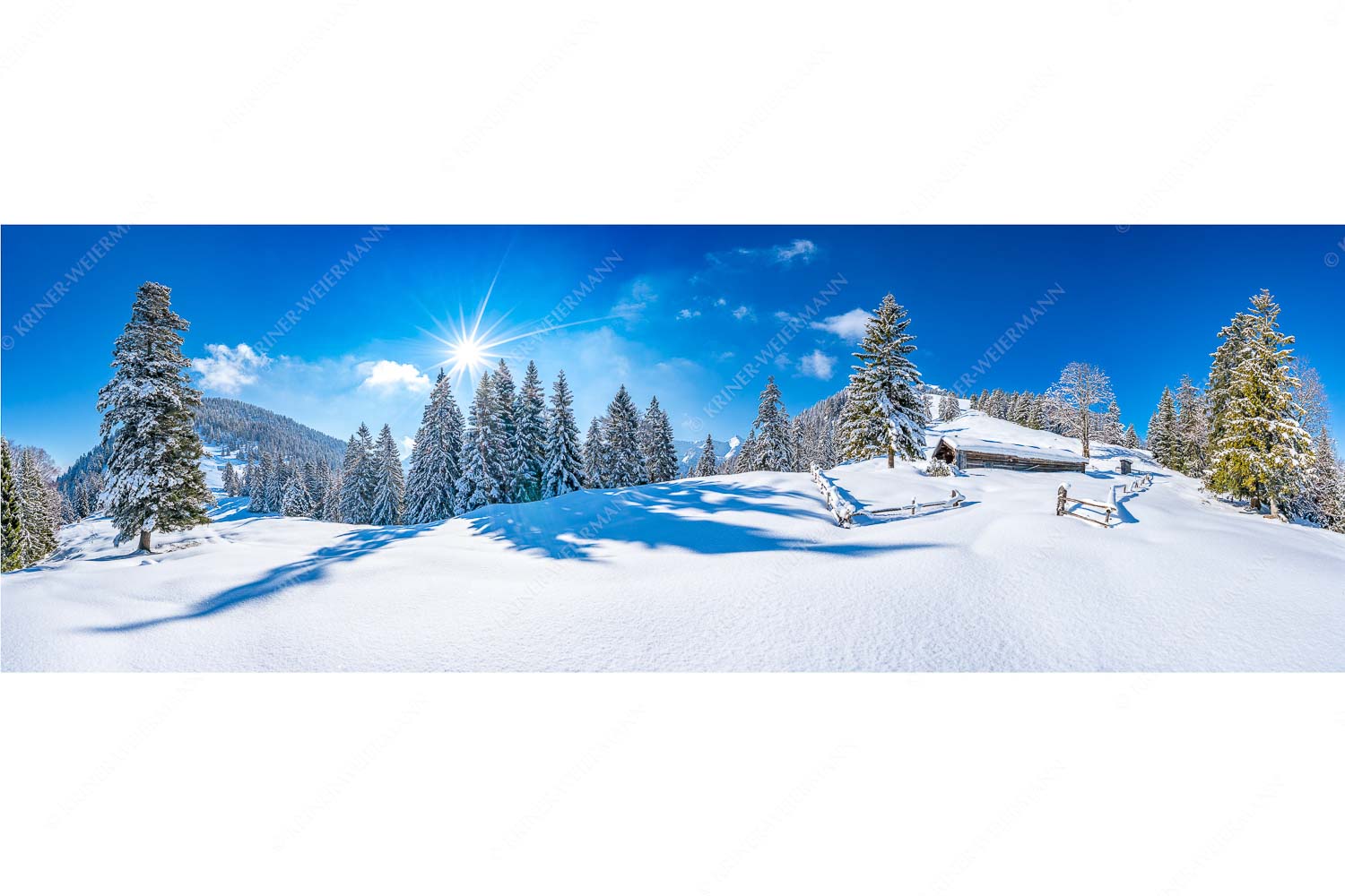 Verschneite Grasbergalm im Soierngebirge mit Krapfenkarspitze