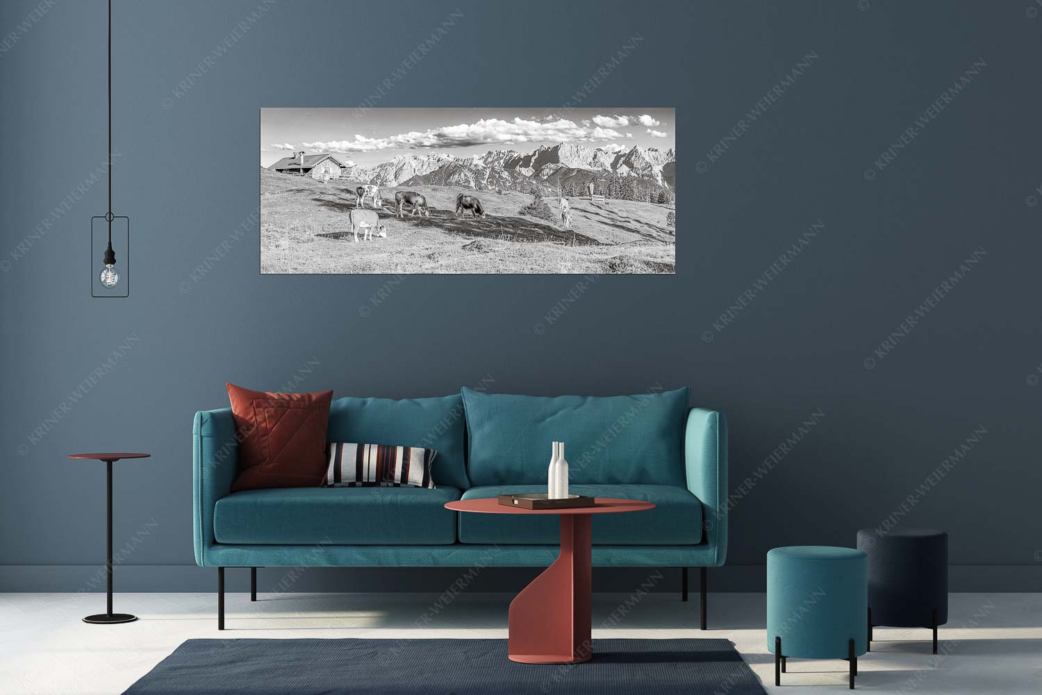 Blick über Krüneralm ins Karwendelgebirge - Auf da Krüneralm IV - Wandbild - Größe ca. 175x70cm, Seitenverhältnis 2,5:1 - Junge Kälber im Estergebirge - weitere Infos unter https://www.kriner-weiermann.de