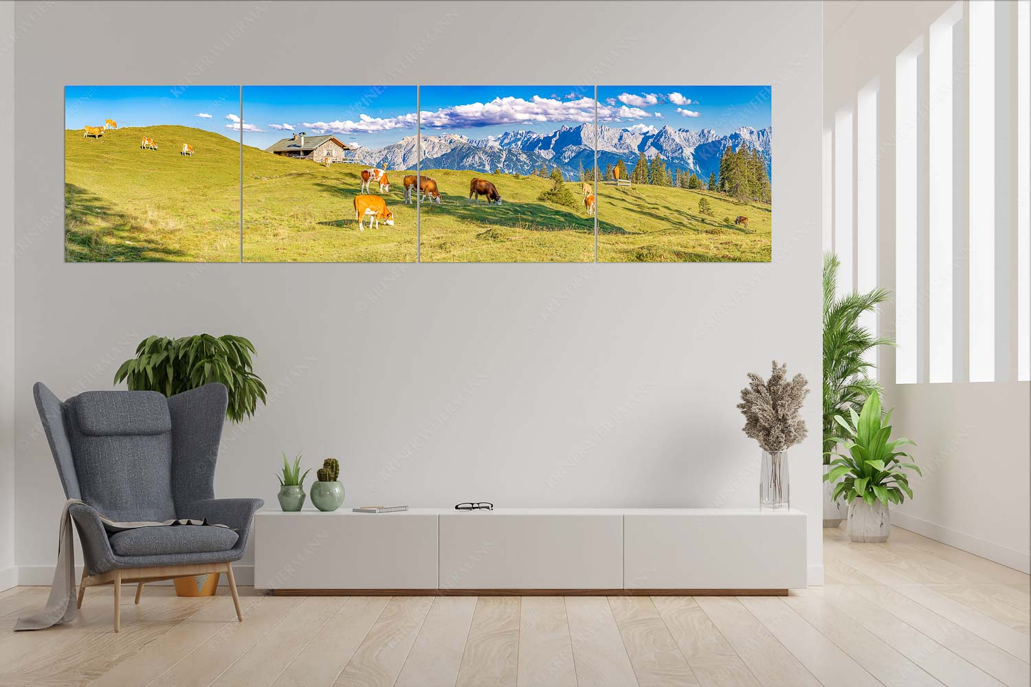 Auf da Krüneralm IV – Wandbild – 4er Split, Größe ca. 280x70cm, Seitenverhältnis 4:1 — Junge Kälber im Estergebirge Blick über Krüneralm ins Karwendelgebirge - Auf da Krüneralm IV - Wandbild - 4er Split, Größe ca. 280x70cm, Seitenverhältnis 4:1 - Junge Kälber im Estergebirge - weitere Infos unter https://www.kriner-weiermann.de
