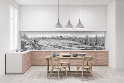 Blick über Krüneralm ins Karwendelgebirge - Auf da Krüneralm - Küchenrückwand - Größe ca. 400x100cm, Seitenverhältnis 4:1 - Kühe auf der Alm im Estergebirge - weitere Infos unter https://www.kriner-weiermann.de