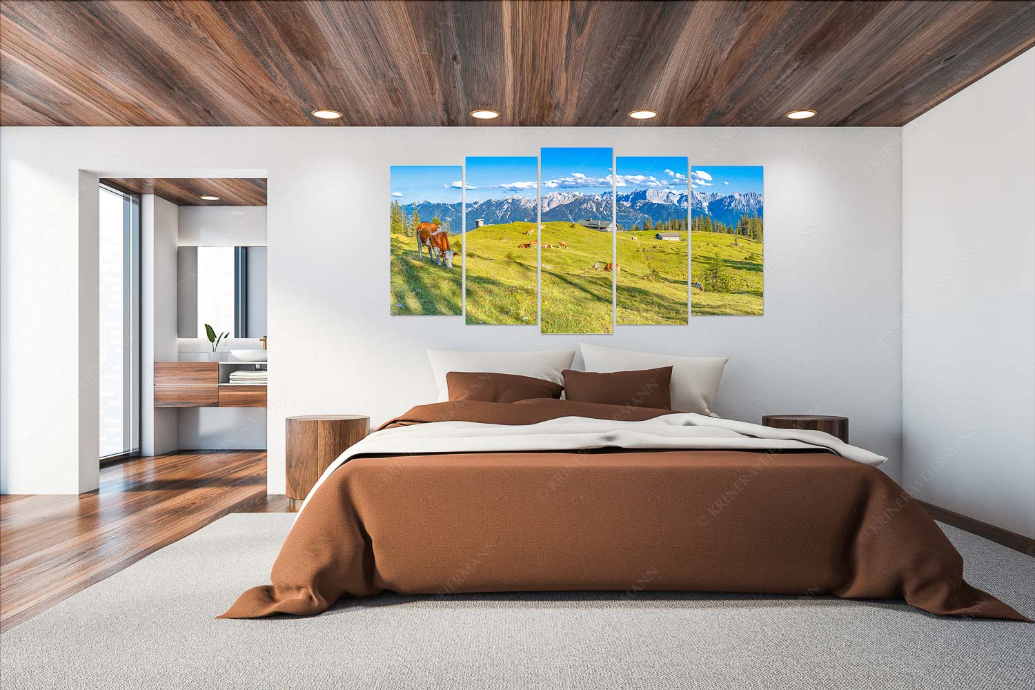 Auf da Krüneralm – Wandbild – 5er Split, Größe ca. 200x100cm, Seitenverhältnis 2:1 — Kühe auf der Alm im Estergebirge Blick über Krüneralm ins Karwendelgebirge - Auf da Krüneralm - Wandbild - 5er Split, Größe ca. 200x100cm, Seitenverhältnis 2:1 - Kühe auf der Alm im Estergebirge - weitere Infos unter https://www.kriner-weiermann.de