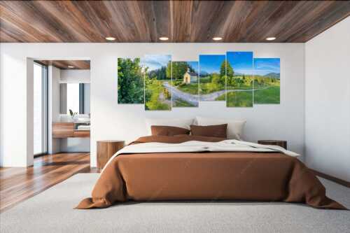 Sonnenaufgang an der Kapelle Maria Rast in Krün mit Karwendel- und Wettersteingebirge - Morgenandacht - Wandbild - 6er Split, Größe ca. 280x112cm, Seitenverhältnis 2,5:1 - Kapelle Maria Rast Krün - weitere Infos unter https://www.kriner-weiermann.de