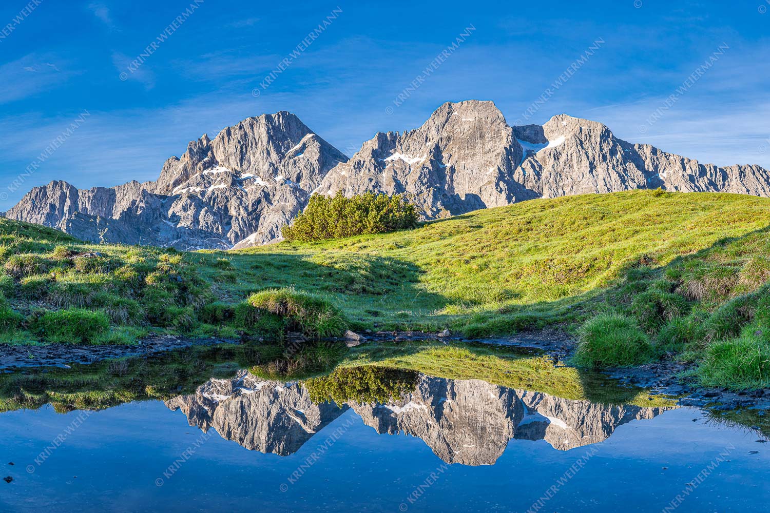 Östliche-, Vogelkar- und Schlichtenkarspitze im Morgenlicht - Tagträume - Seitenverhältnis 3:2 - Östliche Karwendelspitz - weitere Infos unter https://www.kriner-weiermann.de