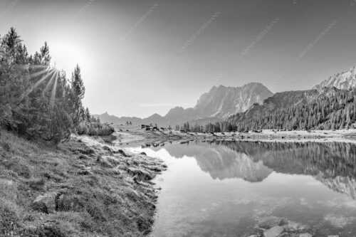 Almsommer auf der Fereineralm im Karwendelgebirge - Almfrieden - Seitenverhältnis 3:2 - Vereineralm im Karwendel - weitere Infos unter https://www.kriner-weiermann.de
