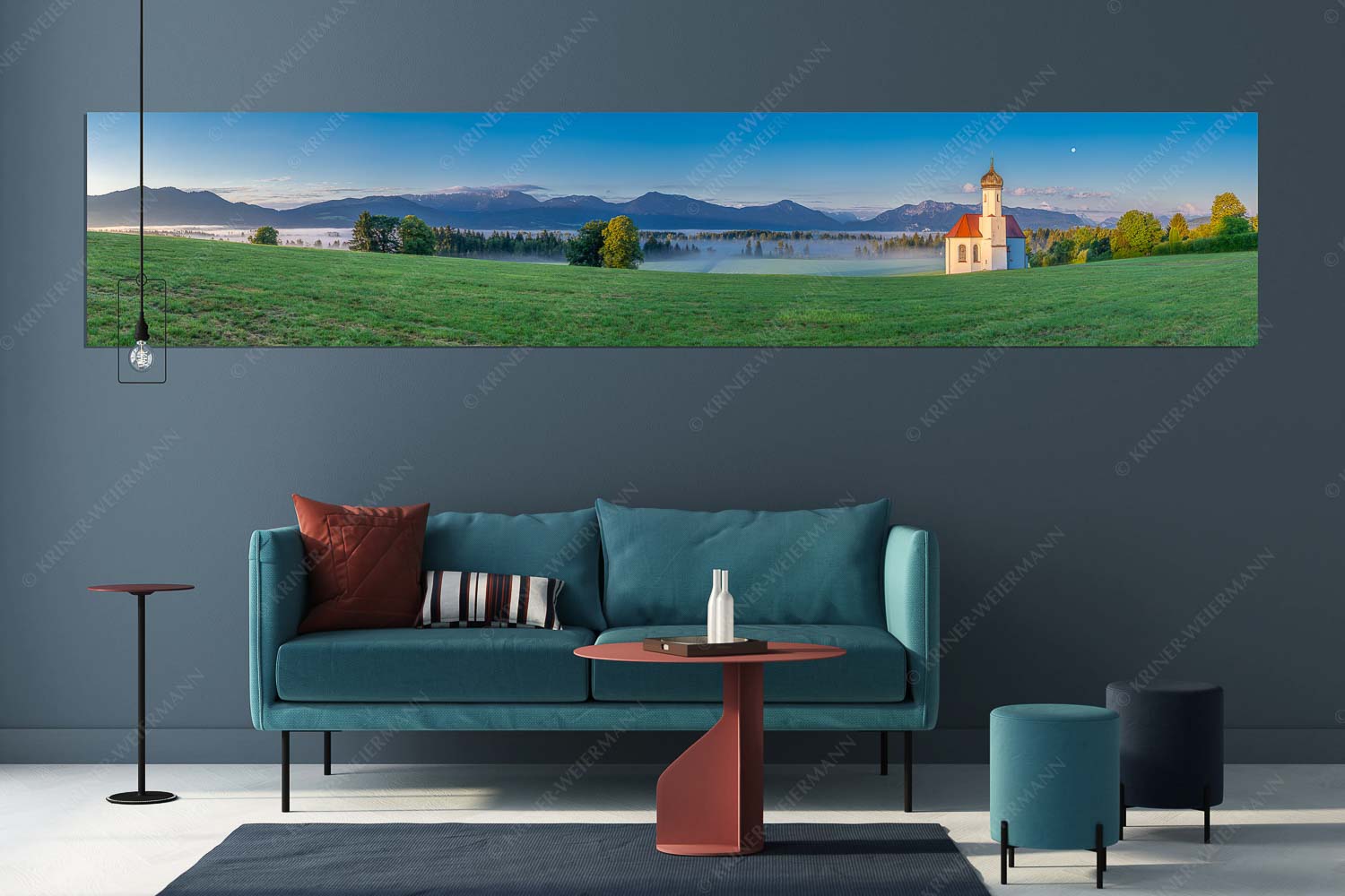 Seliger Morgen – Wandbild – Größe ca. 350x70cm, Seitenverhältnis 5:1 — Sankt Johann – Penzberg Die malerisch gelegene Kirche in Sankt Johannisrain mit Bayrischen voralpen - Seliger Morgen - Wandbild - Größe ca. 350x70cm, Seitenverhältnis 5:1 - Sankt Johann - Penzberg - weitere Infos unter https://www.kriner-weiermann.de