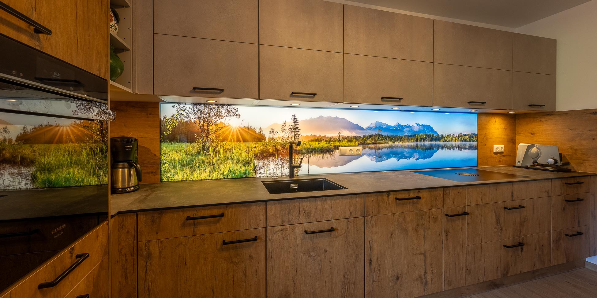 Bild SELENRUHIG, Barmsee mit Karwendel - Küchenrückwand mit Bild - LED Leuchtbild auf ESG Glas