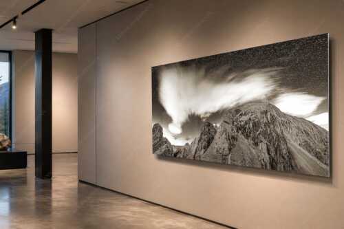 Die Meilerhütte bei Nacht tront wie eine Kanzel - Sternstunden - Acrylglasbild - Größe ca. 200x100cm, Seitenverhältnis 2:1 - Meilerhütte - Wettersteingebirge - weitere Infos unter https://www.kriner-weiermann.de